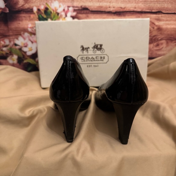 Coach Sheri Patent Leather Pumps – Black – Size 8.5M - Picture 4 of 7